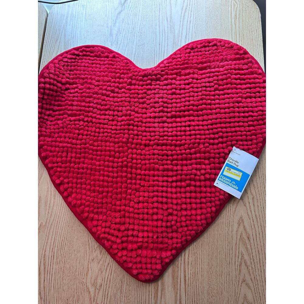 New Room Essentials Chenille Bath Mat Rug Stain Resistant Red size 24”x24”
